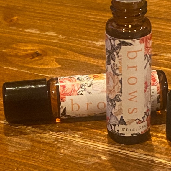 Eyebrow hair growth essential oil roll on. 5 ml - Picture 14 of 14